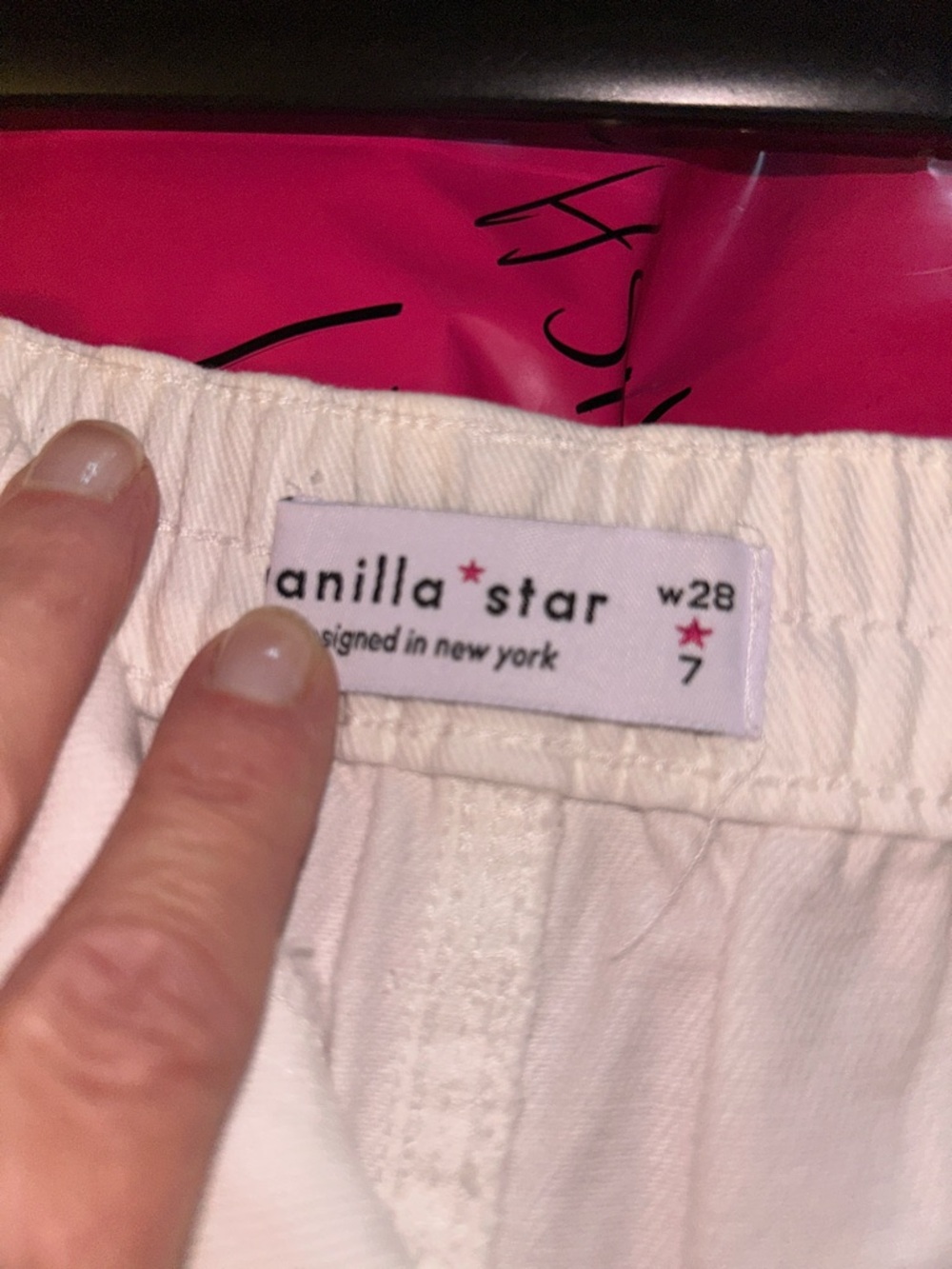 Vanilla Star White Distressed Frayed-Hem Denim Shorts - Picture 6 of 7